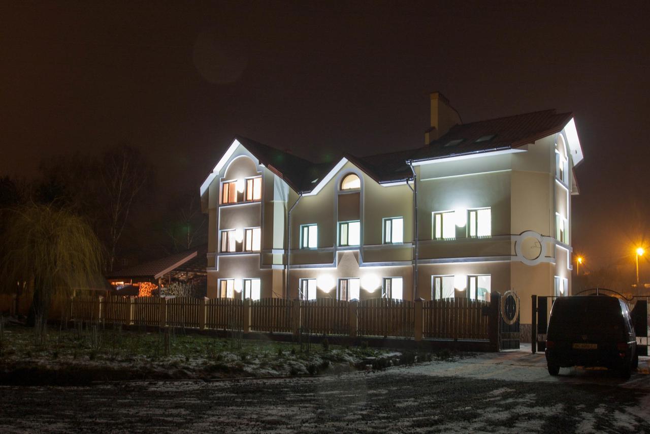 Alekselena Hotel Malekhuv Eksteriør billede